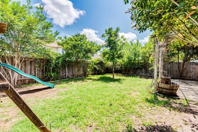 Building Photo - Beautiful Home in Southeast Austin – Pool ...