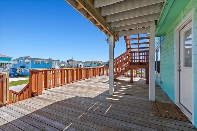 Building Photo - 4034 Reeves Dr