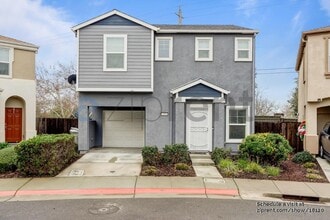 Building Photo - 350 Ashwick Loop