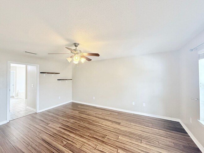 Building Photo - Spacious 4-Bedroom All Brick Home