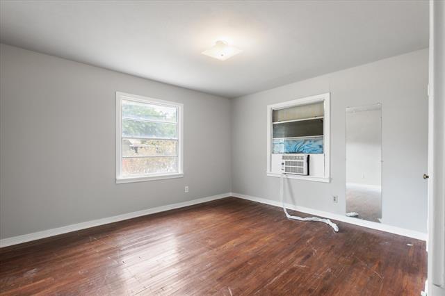 Building Photo - 5217 Deavers Ln