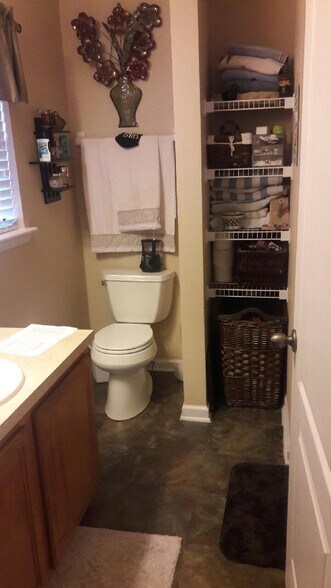 Master Bathroom - 420 CABERNET Place