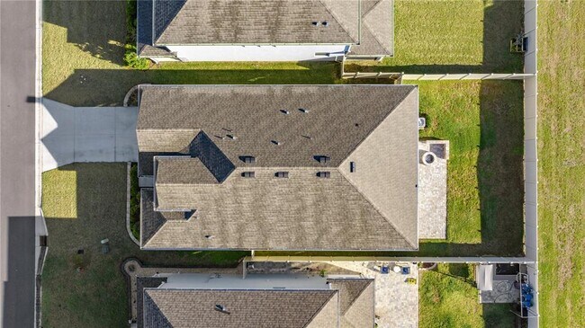 Building Photo - 8899 SW 50th Ave