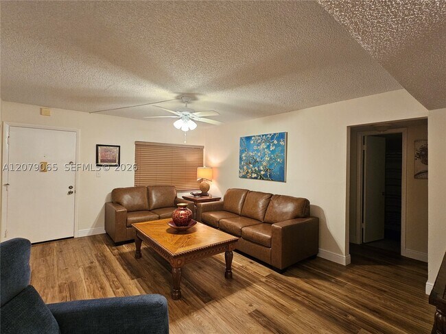 Building Photo - 8065 SW 107th Ave