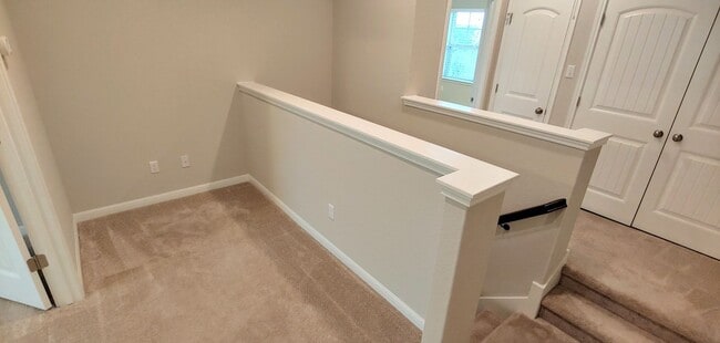 Building Photo - 7220 Wyoming Springs Dr
