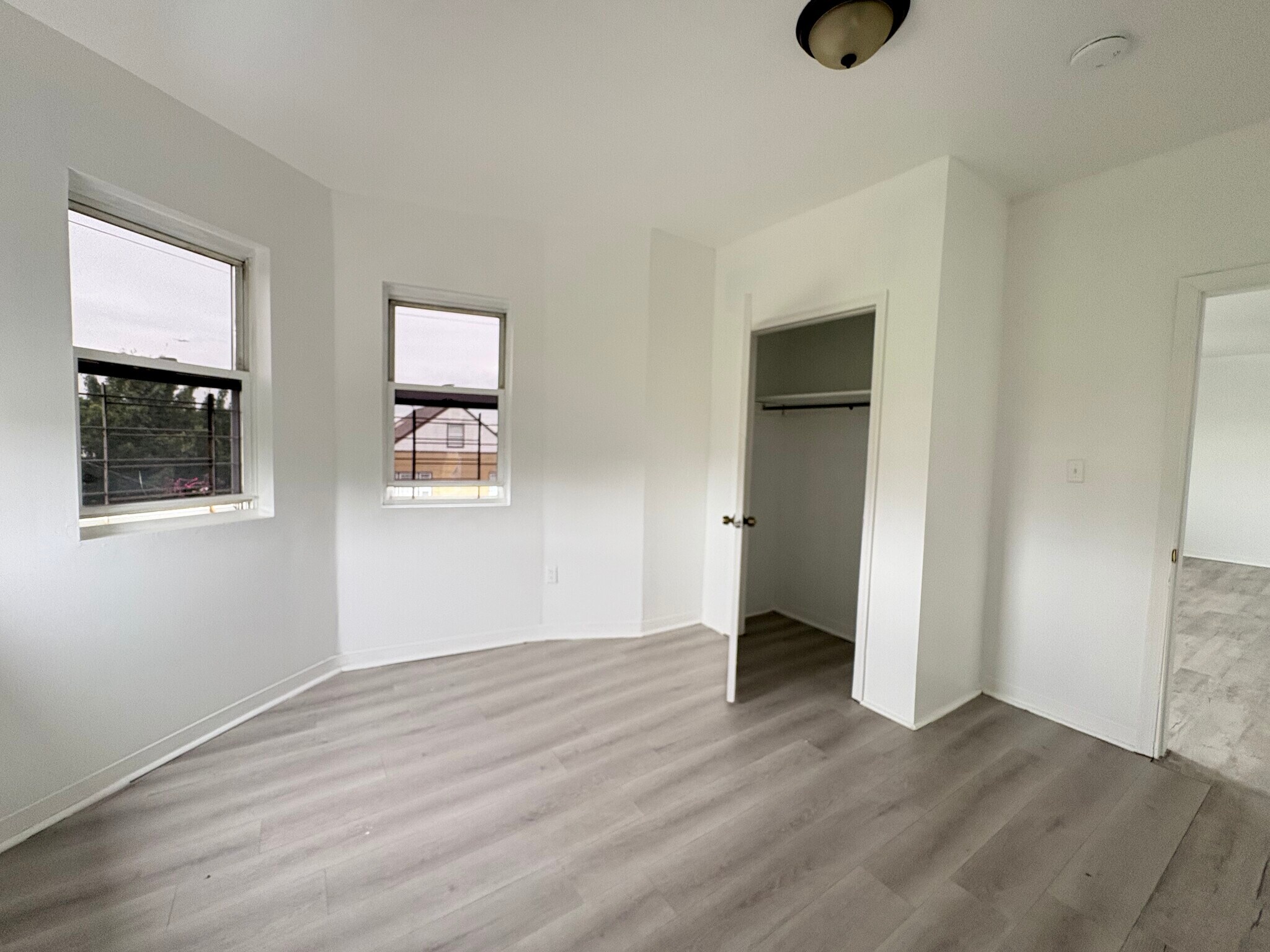 264 1st St 6 - 272 1st St