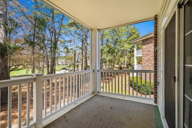 Building Photo - 686 Riverwalk Dr