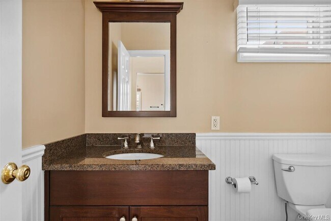 Building Photo - 434 E Broadway