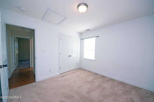 Building Photo - 211 Michel Ct