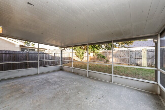 Building Photo - 1724 Elk Spring Dr