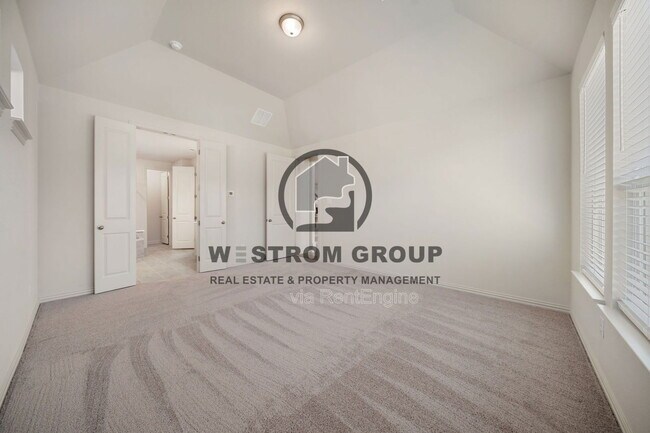 Building Photo - 912 Alberta Spruce Rd