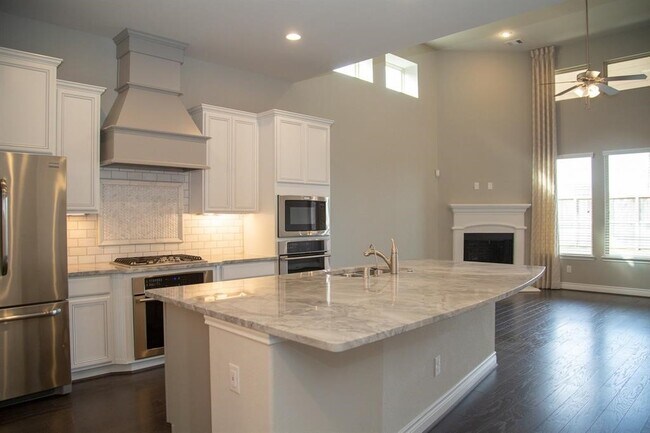 Building Photo - 4902 Thunder Creek Ln