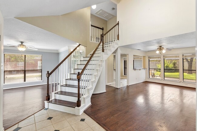 Building Photo - 15107 Easton Park Dr
