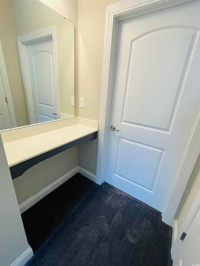 Building Photo - 165 Ella Kinley Cir