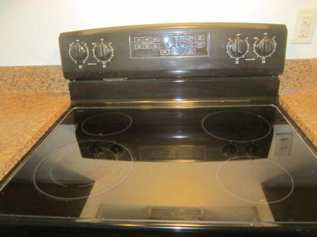 Building Photo - 313 SE 10th Ave