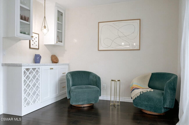 Building Photo - 1988 Olivewood Ct