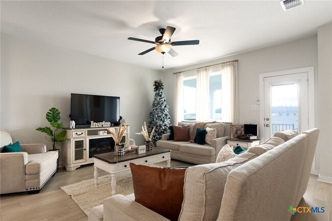 Building Photo - 437 Appalachian Trl