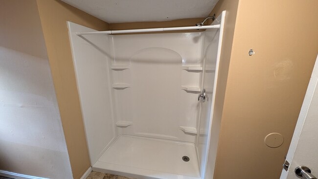 Building Photo - 426 W Elm St