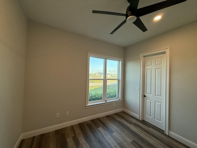 Building Photo - 3533 Sky Valley Ln