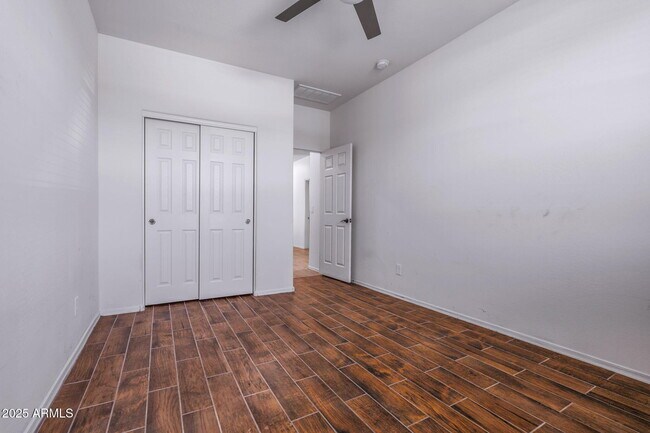 Building Photo - 21582 W Cocopah St