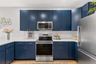 Building Photo - 175 S Union St