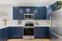 Building Photo - 175 S Union St