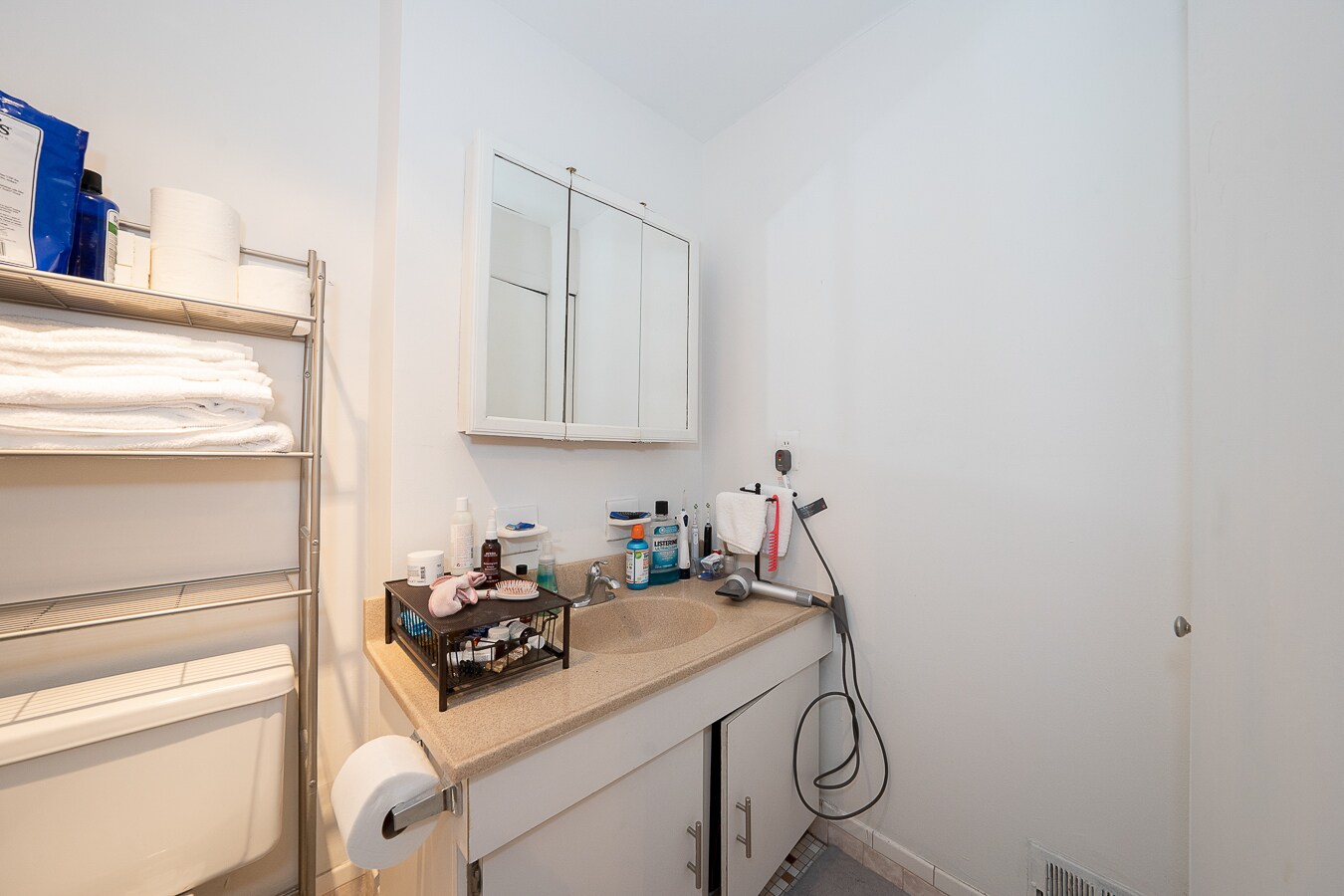 Building Photo - 765 N Ringgold St