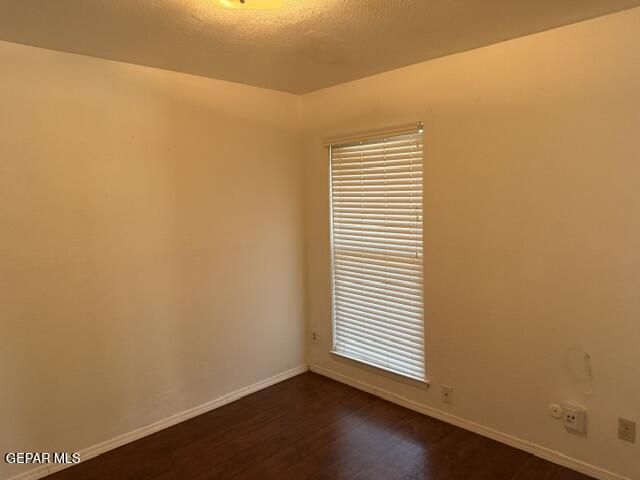 Building Photo - 10430 Seawood Dr
