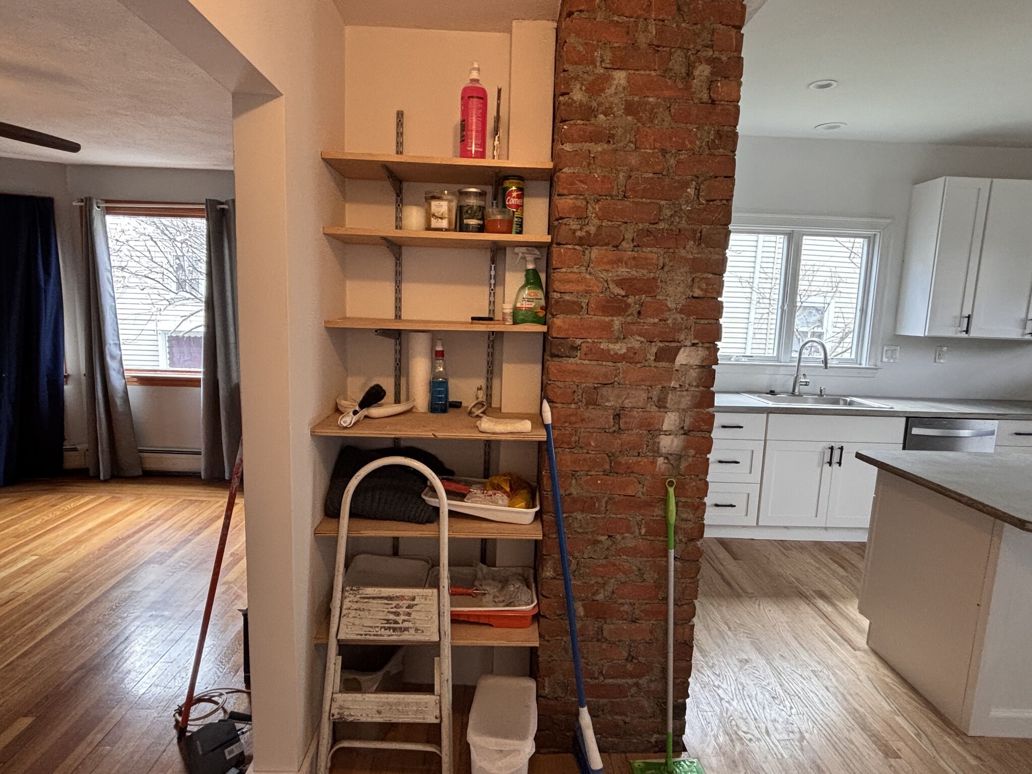Building Photo - 44 Wright Ave