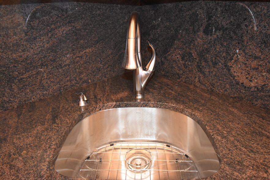 Granite Counter & Sink - 95 Sherman Ave