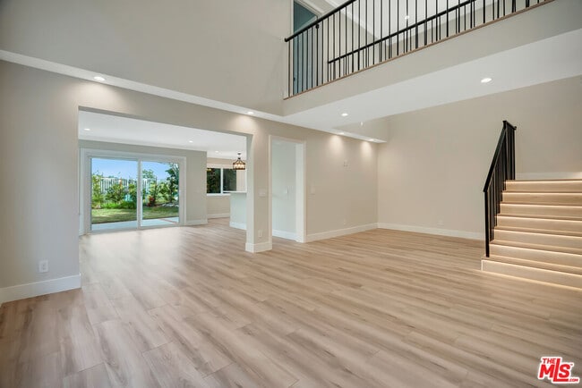 Building Photo - 4016 Cam Plano