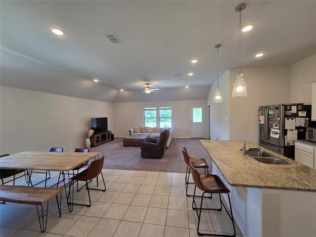 Building Photo - 1512 Springtree Dr