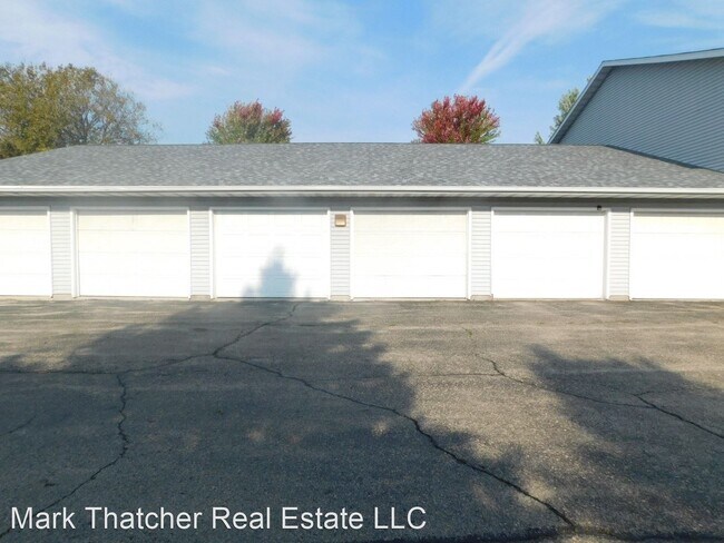 Building Photo - 215 Weed St