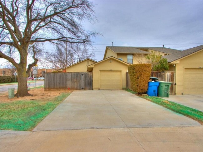 Building Photo - 1220 Sequoyah St