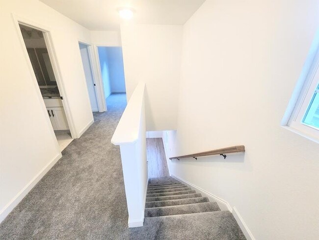 Building Photo - 4859 Town Point Road