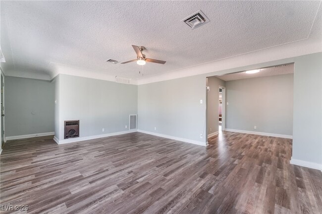 Building Photo - 2112 S Van Patten Pl