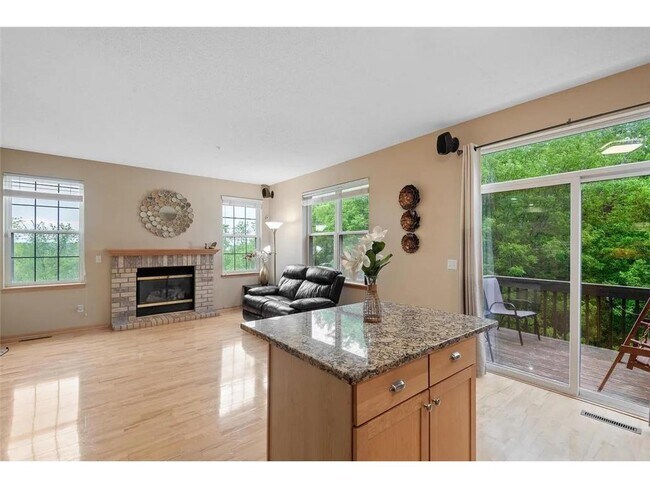 Building Photo - 5225 Holly Ln N