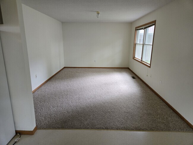 Building Photo - 806 Sycamore St