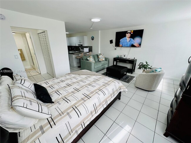 Building Photo - 710 Washington Ave