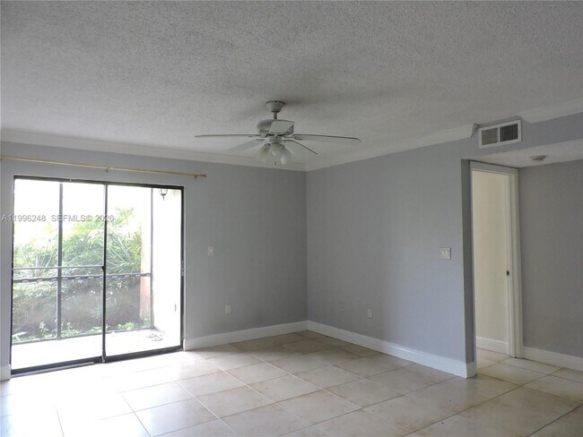 Building Photo - 15610 SW 105th Ln