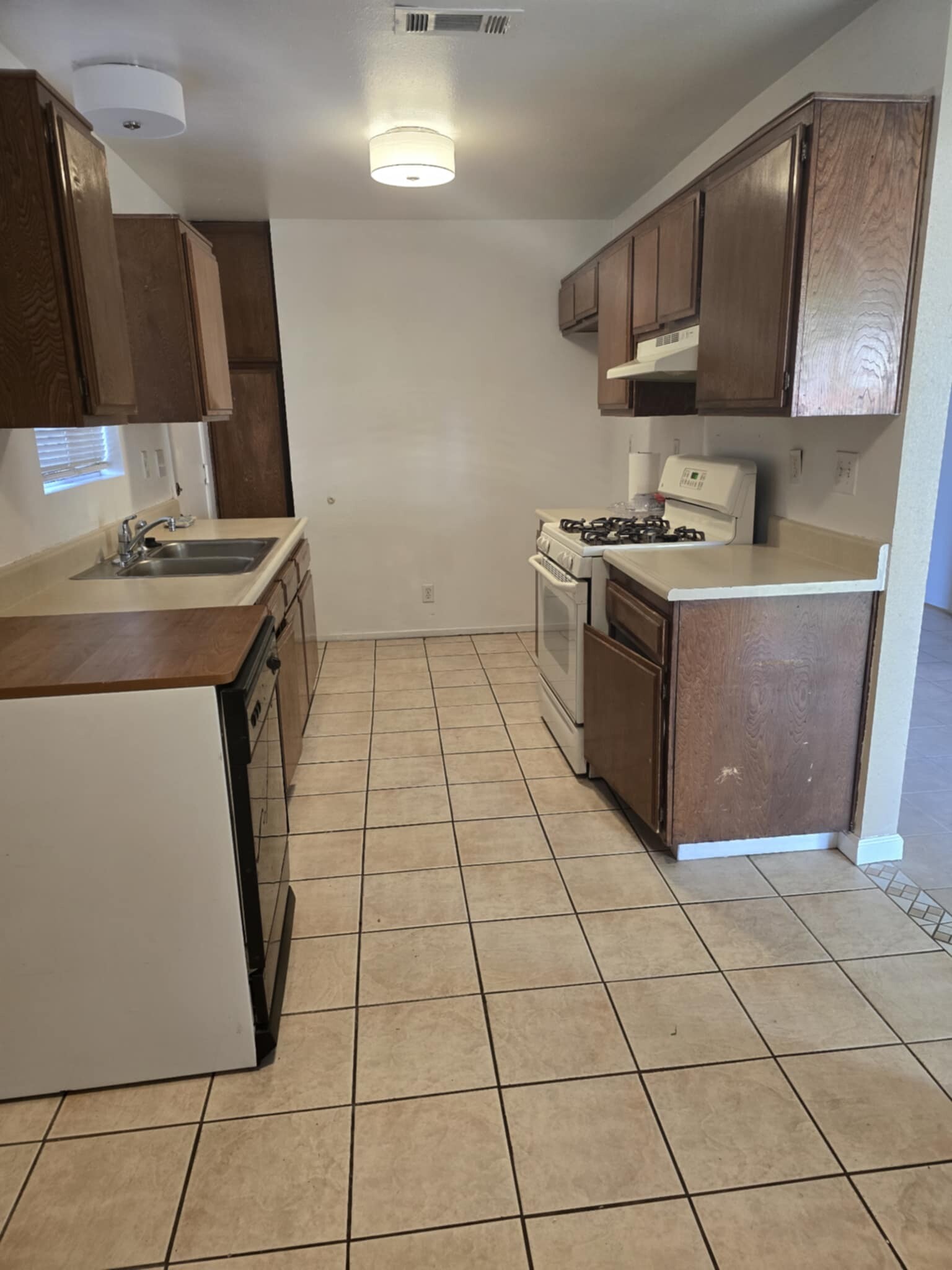 Building Photo - 42030 Blueflax Ave