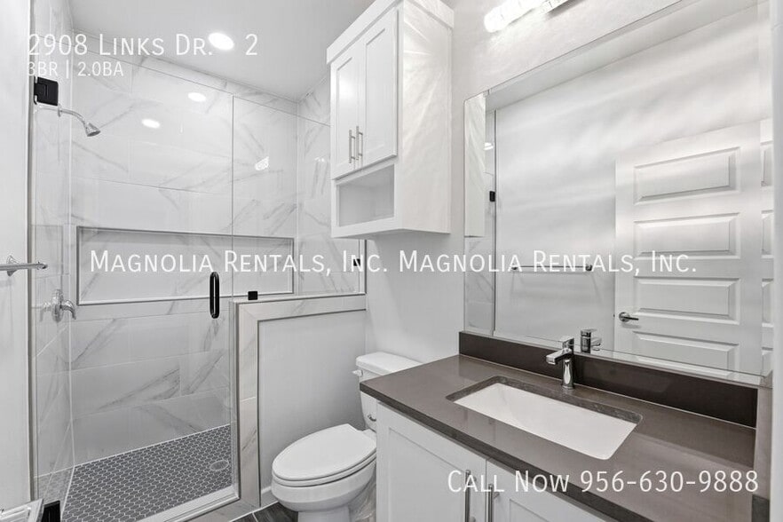 Building Photo - 2908 S Links Dr