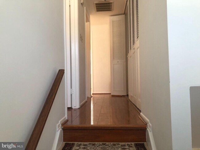 Building Photo - 19212 Deep Run Ct