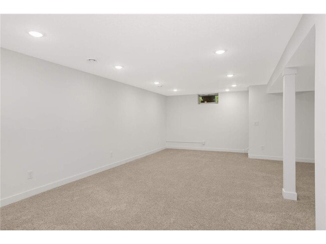 Building Photo - 15240 Kangaroo St NW