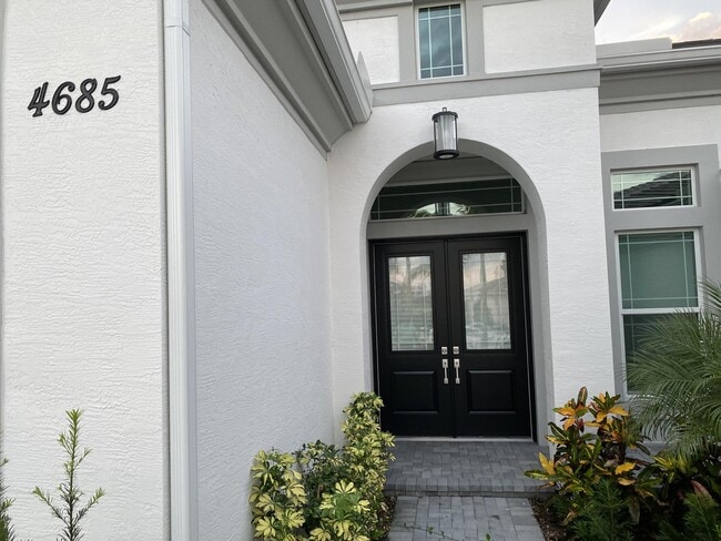 Building Photo - 4685 Estates Cir