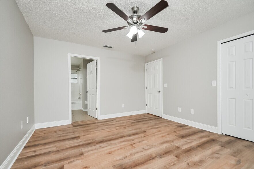 Building Photo - 6917 Summer Harbor Ln