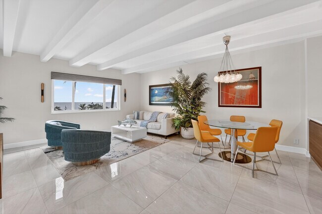 Building Photo - 250 S Ocean Blvd