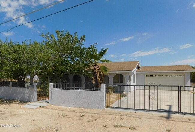 Building Photo - 9841 Mendiburu Rd