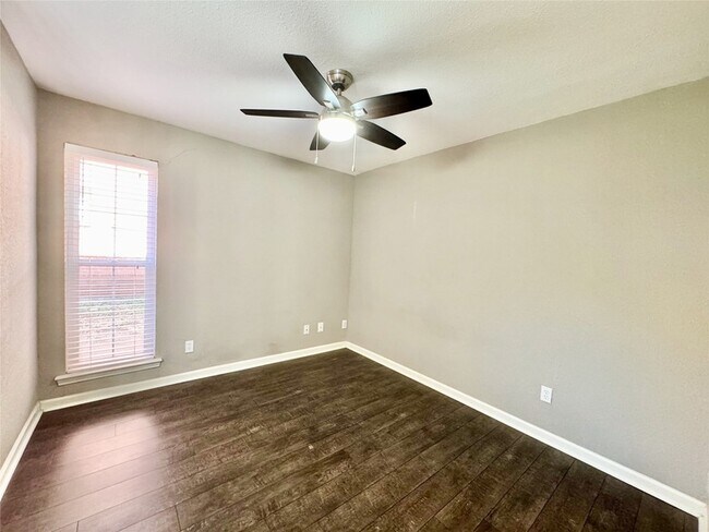 Building Photo - 4319 McKinney Ave