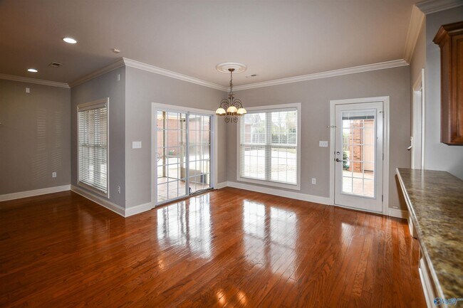 Building Photo - 260 Old Overton Dr